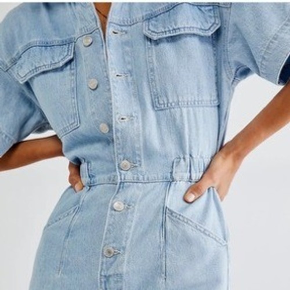 We The Free People Light Wash Denim Short Sleeve Button Front Jumpsuit Medium - Picture 9 of 13